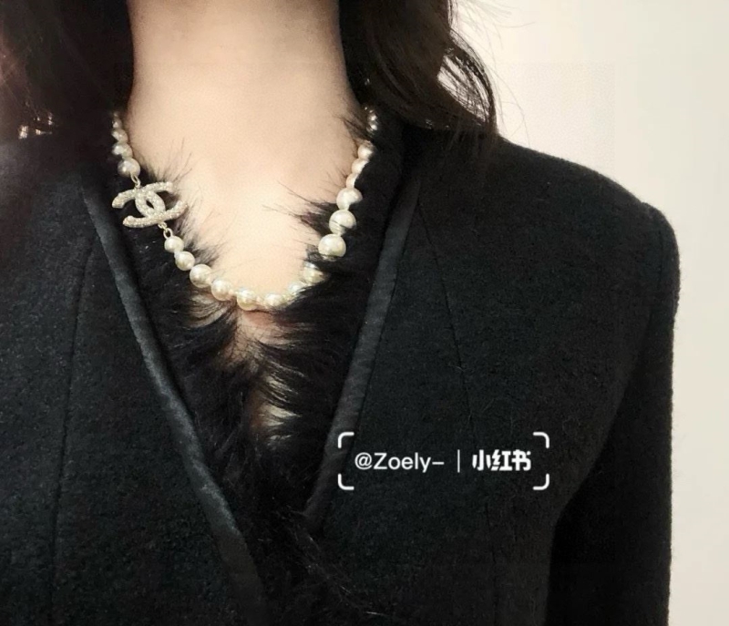 Ch**el necklaces